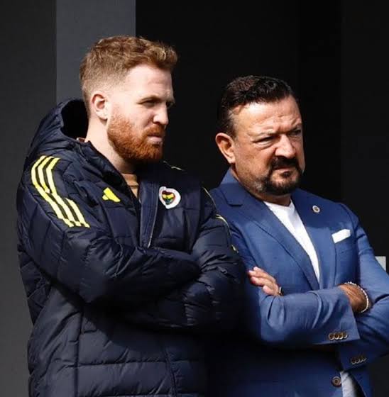 #KGvFB Tedescodan önce siz gidin. Sadettin Saran hemen seçim kararı al. Devin Özek Domenico Tedesco ve yönetimini al defolun gidin. Şeref yoksunları.