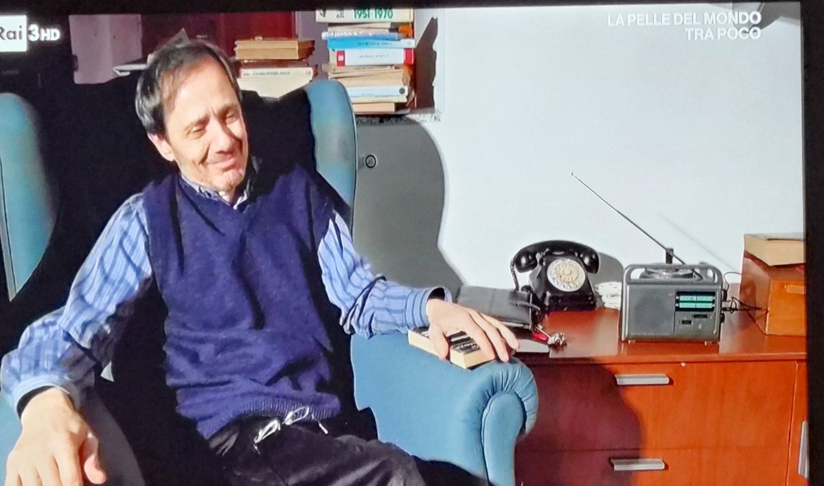 paola marr tweet media