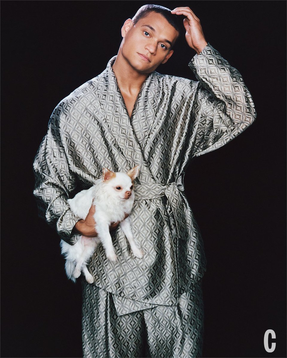 Cosmopolitan tweet media