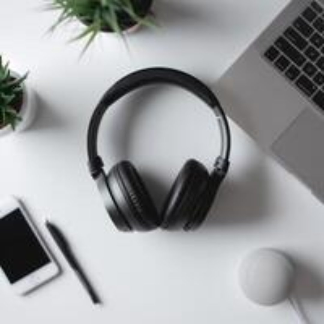 VandemayPremium's tweet photo. Headset
Sveriges Radio https://t.co/m3q8rdWWOp