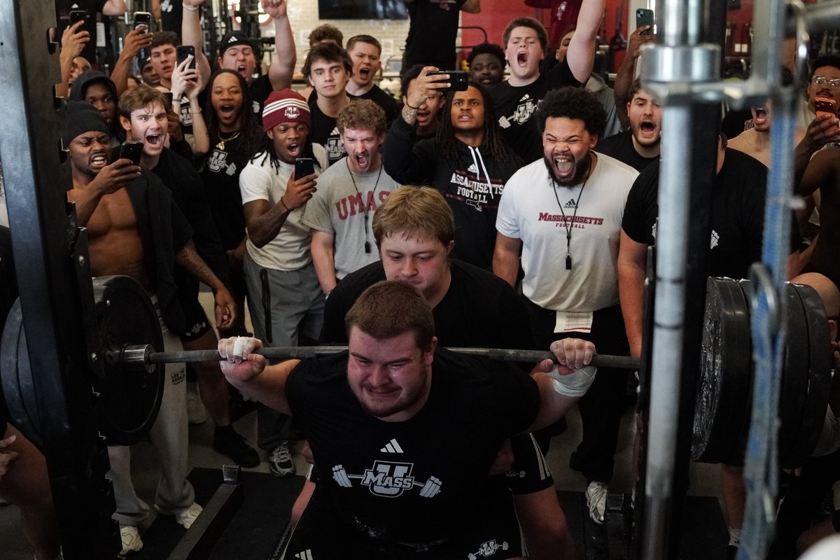 UMass Football tweet media