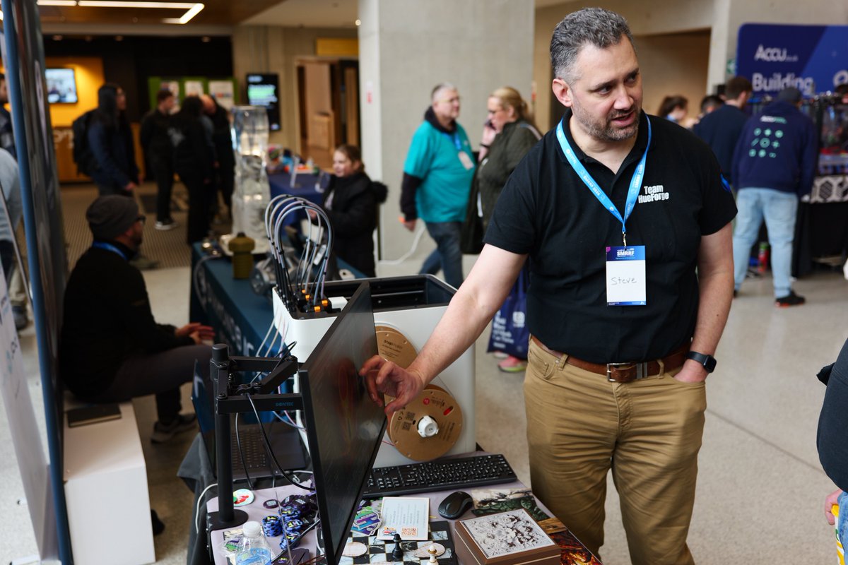 Danny @ NeoKoi Prints tweet media