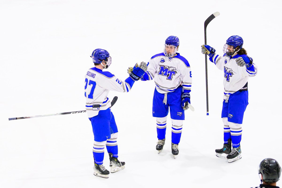 MTSUhockey's tweet photo. Four days til the boys head to St. Louis ⚡️ https://t.co/59sTzUagjj