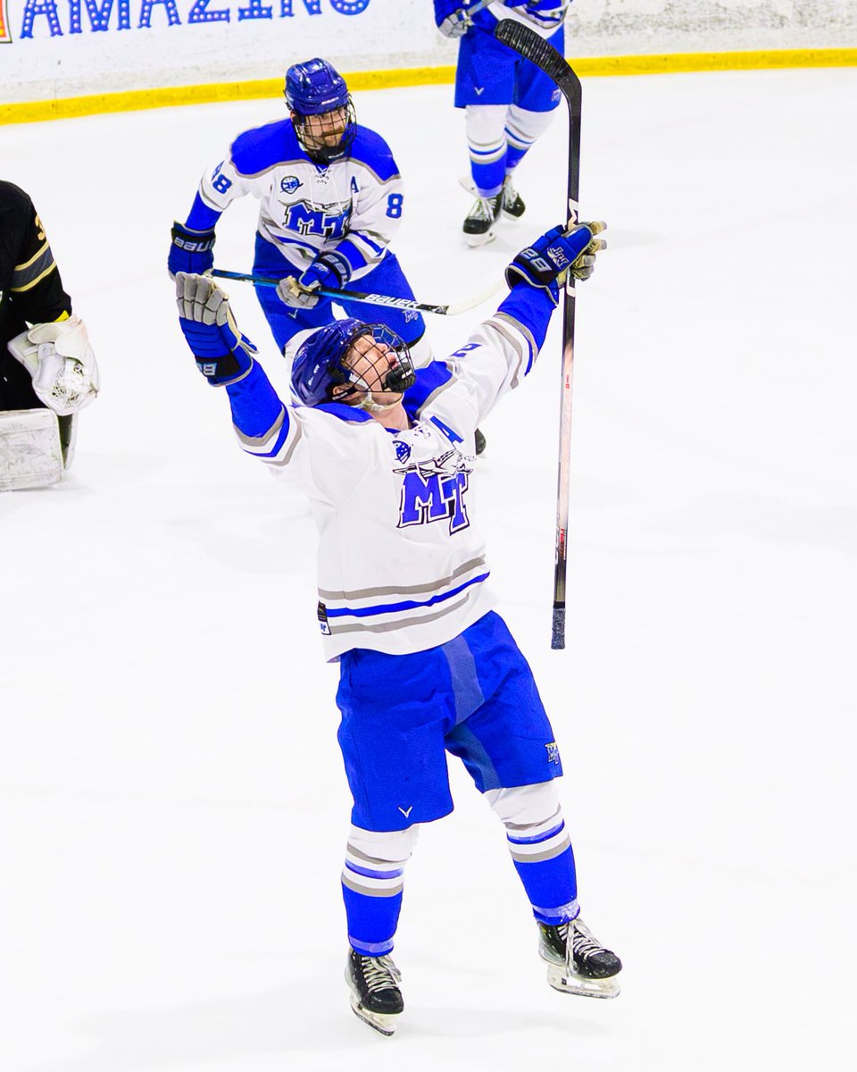 MTSUhockey's tweet photo. Four days til the boys head to St. Louis ⚡️ https://t.co/59sTzUagjj