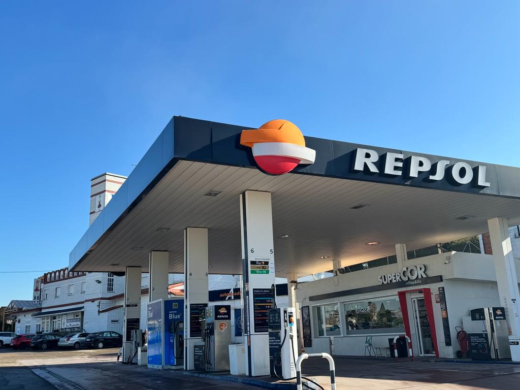 Óscar 🎸🍻⚽💙🤍🤘 tweet media