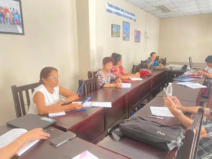 AimeeSanch89120's tweet image. Sesionó la reunión conjunta entre la Universidad Central "Marta Abreu" de Las Villas - UCLV y la Dirección General de Educación en Villa Clara. Los temas abordados son de prioridad en la etapa actual del curso académico. @CubaMined . @dpevillaclara. @SuselyMorfaG