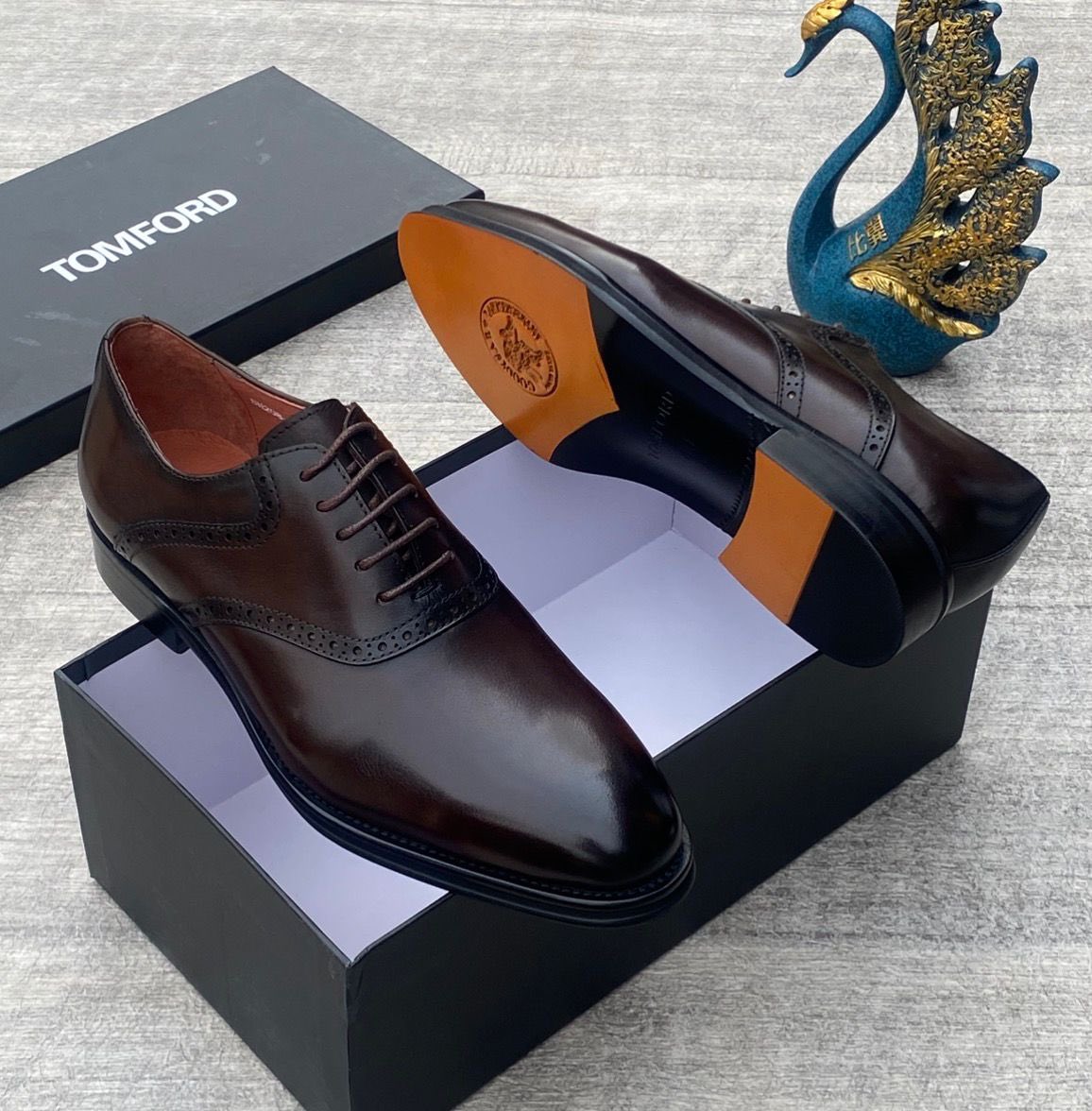 jummadd's tweet photo. 40-----46
Fully boxed 
Price 55k https://t.co/bjz0KPR1AA