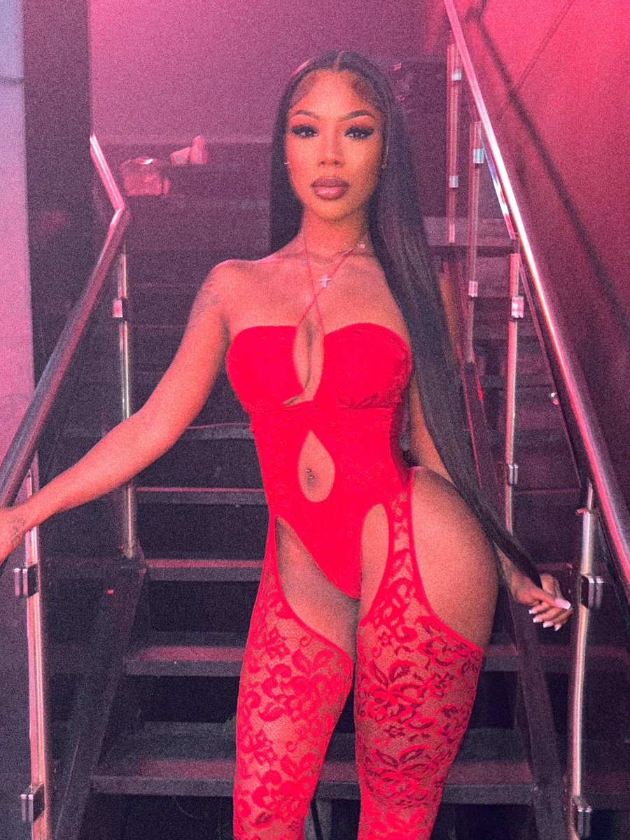 the girly tweet media