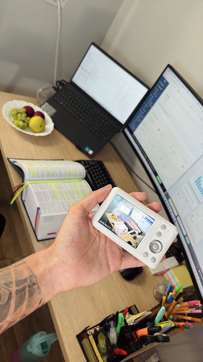 Bentinho Estuda tweet media