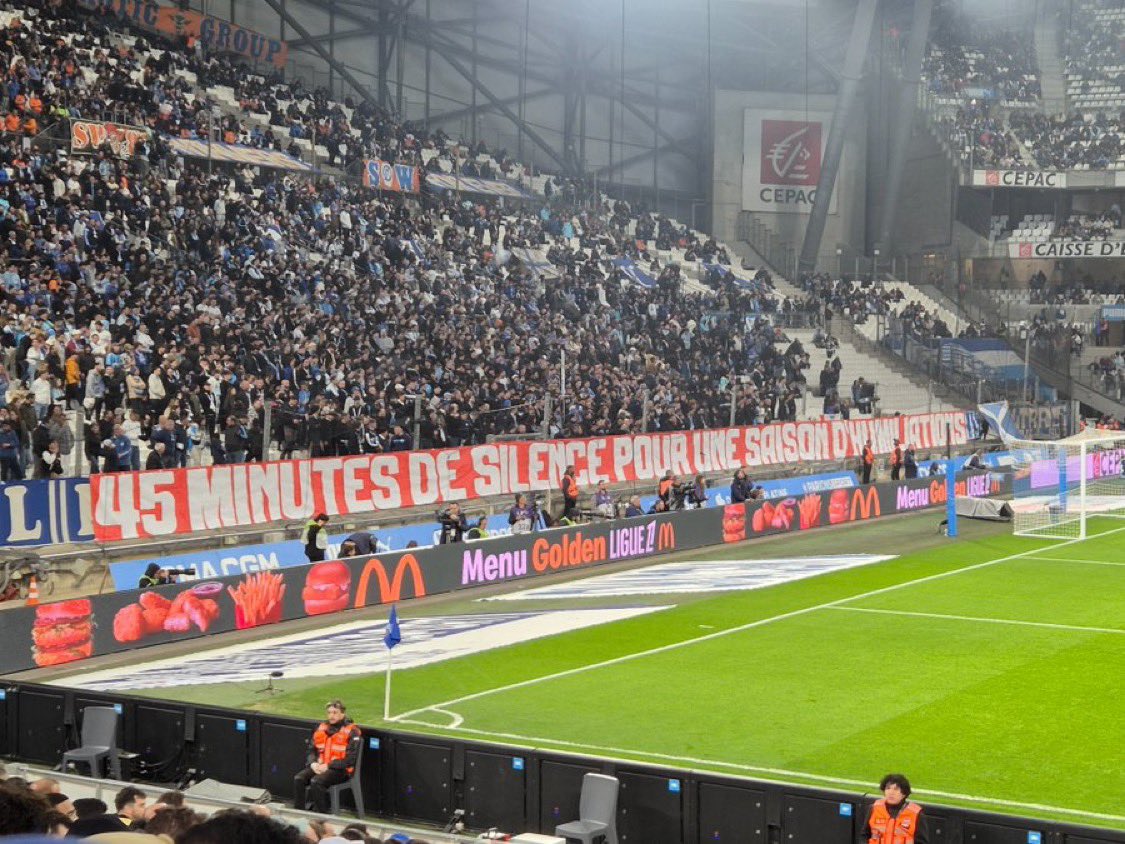 FootballAwaydays tweet media