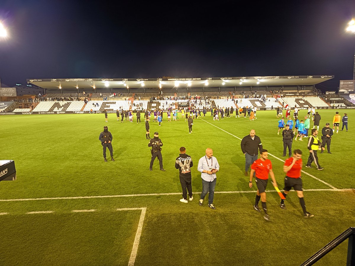 José Antonio Reina tweet media