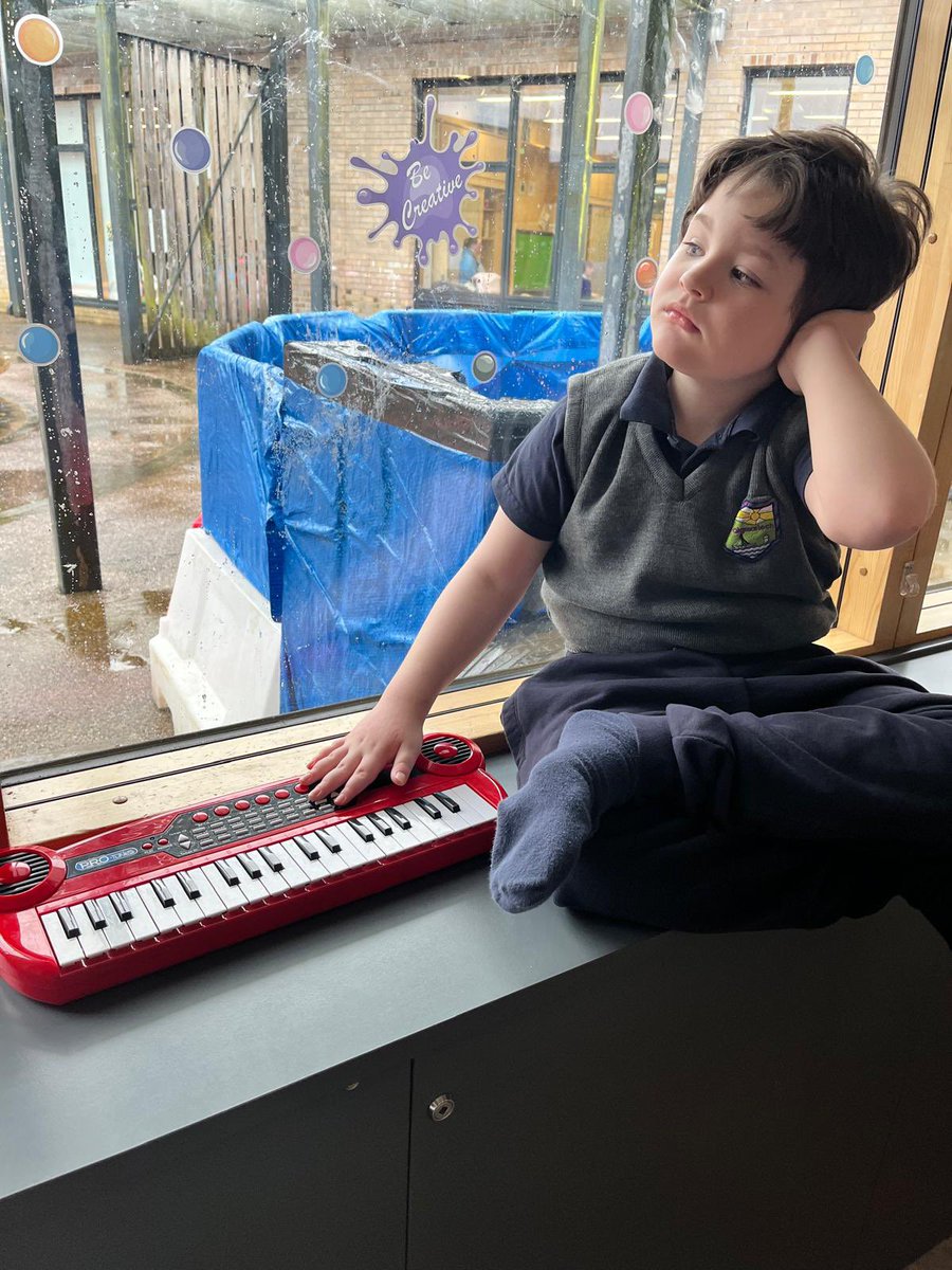 Choosing time is a favourite part of our day. Musical toys and gross motor resources help us develop creativity, movement, and confidence.