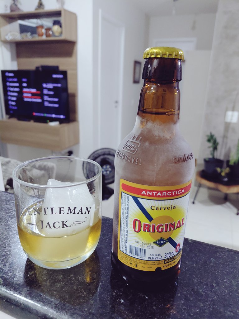 NandoRucker's tweet photo. Sextoouu!!! https://t.co/Gnus1V7grC