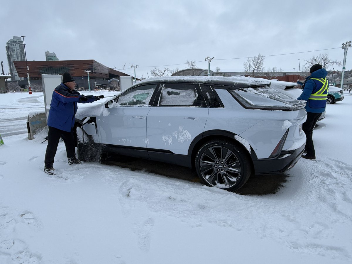 Plug'n Drive tweet media