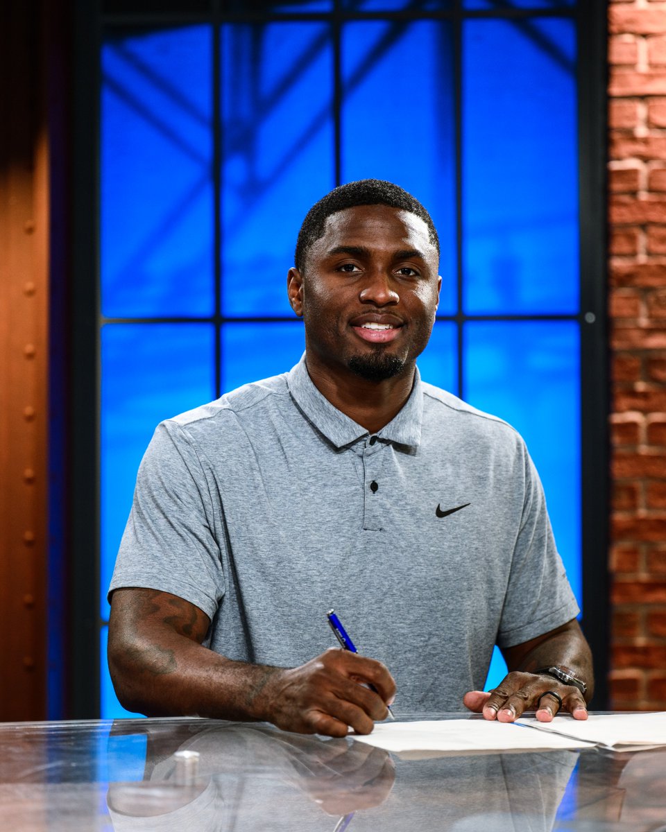 Colts's tweet photo. we have re-signed WR Laquon Treadwell.