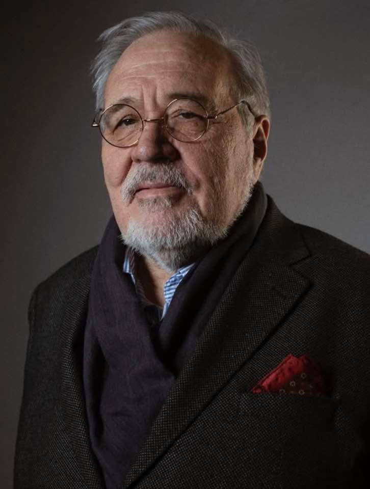 cetinelmas16's tweet photo. “Alimin ölümü, alemin ölümü gibidir”
Ülkemizin en parlak zihinlerinden, değerli hocam Prof. Dr. İlber Ortaylı’nın aramızdan ayrılışının derin teessürü içindeyim.
Merhuma Allah'tan rahmet, kederli ailesine ve tüm milletimize başsağlığı dilerim. 
Ruhu şad, mekanı cennet olsun. https://t.co/DR1RieGq3O