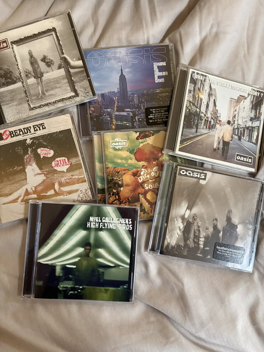 sofi ✮⋆˙ tweet media