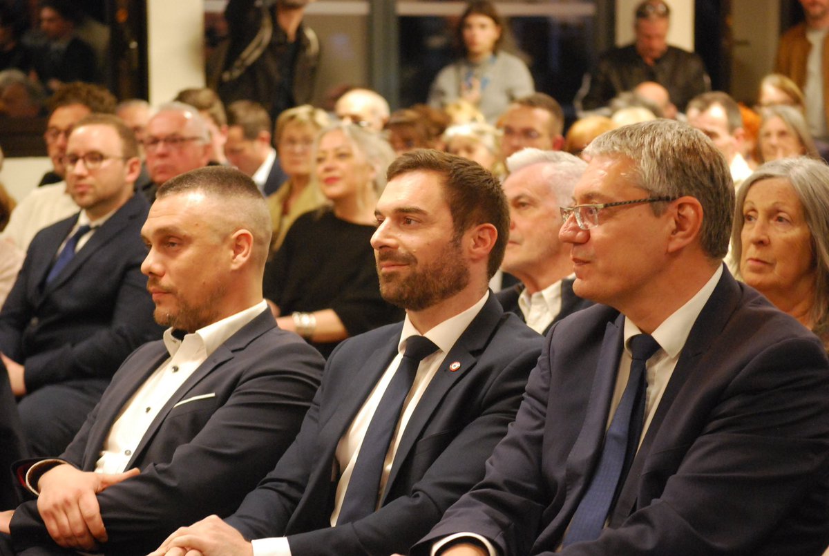 JulienOdoul's tweet photo. À Pau, une jeune femme courageuse et une équipe talentueuse vous proposent de censurer @bayrou après 12 ans de déclin de la capitale du Béarn. Dimanche, votez l’espérance pour Pau ! Votez la candidate du @RNational_off @margauxtaillef2 !
#Municipales2026
#DimancheJeVoteRN https://t.co/VgLdtHNOFW