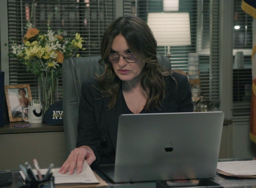 Studartclara's tweet photo. 👓🌼👩‍💻🧢🙏 https://t.co/C6jRiZNI6U