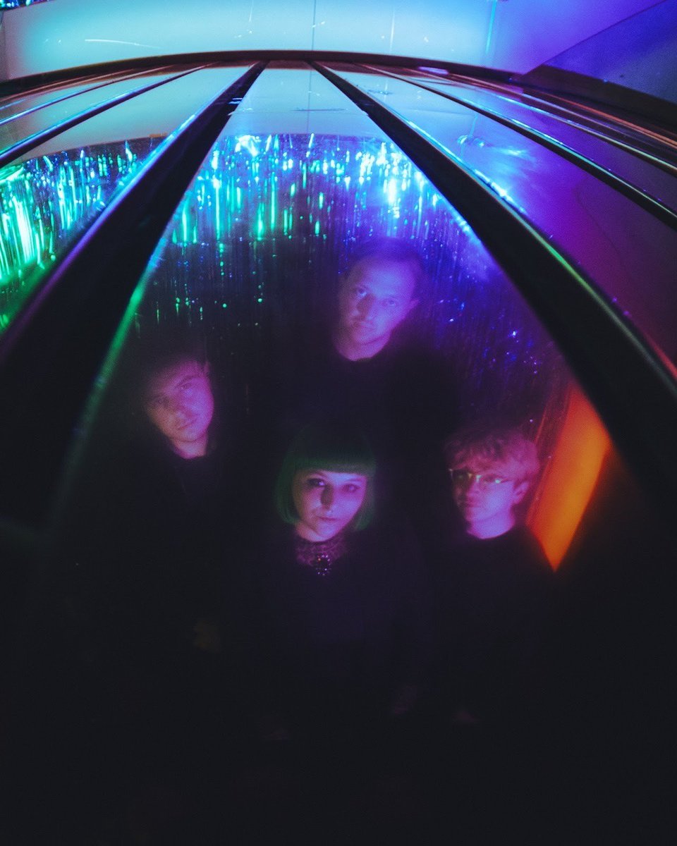 Beehive Candy tweet media