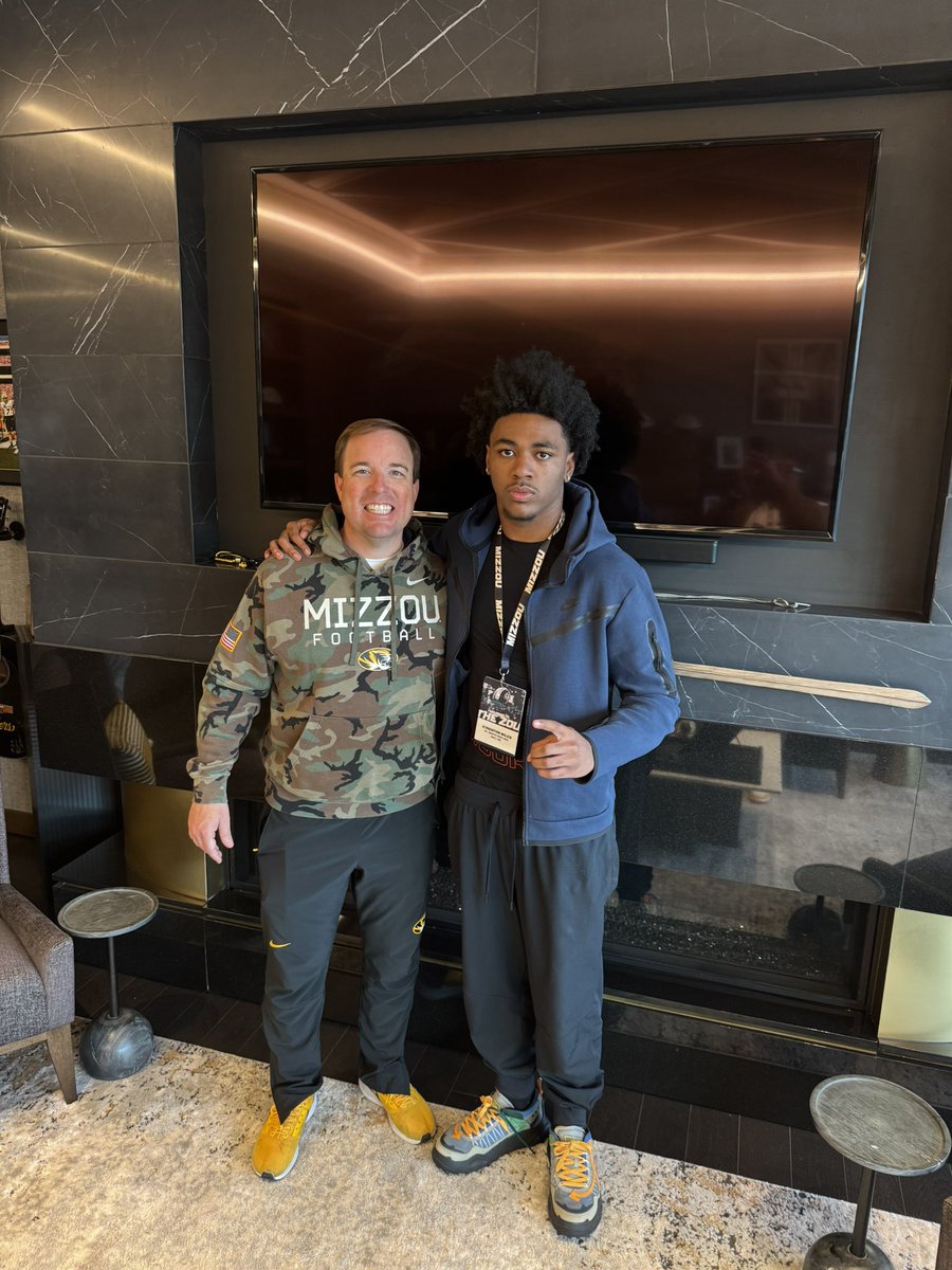 kingston miles 4⭐️RB tweet media