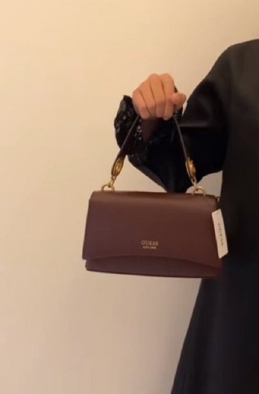 شـذى tweet media