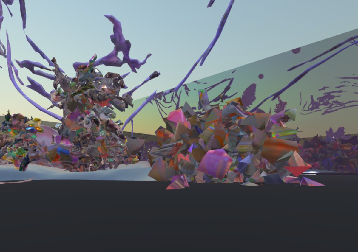 Loop Art Critique & Loop Studios tweet media