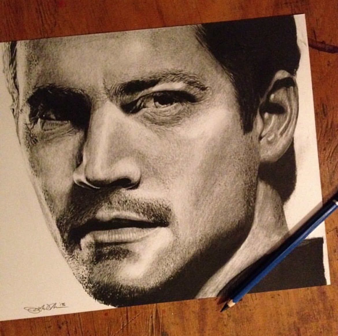RealPaulWalker's tweet image. Amazing pencil/charcoal piece by Josh Navarra! ✏️ #FanArtFriday

#TeamPW