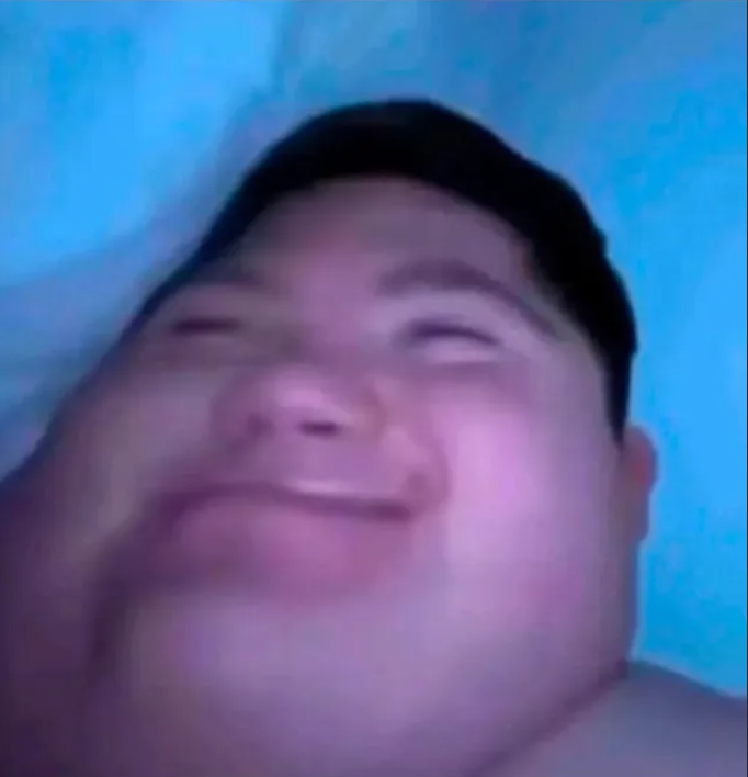 Estas viendo un Tik Tok y se abre la cámara frontal