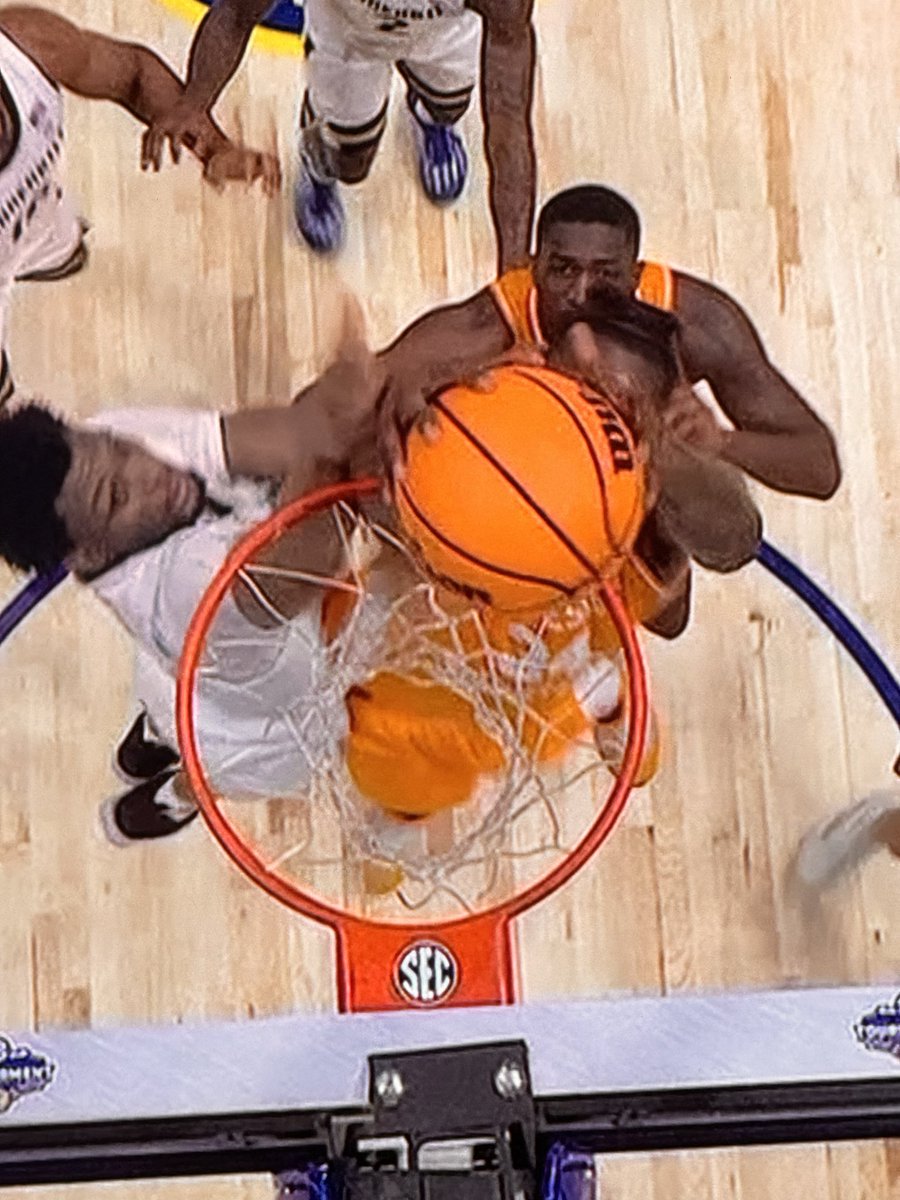 HMDSportsBlogVU (5.8% Sidewalk Fan) tweet media