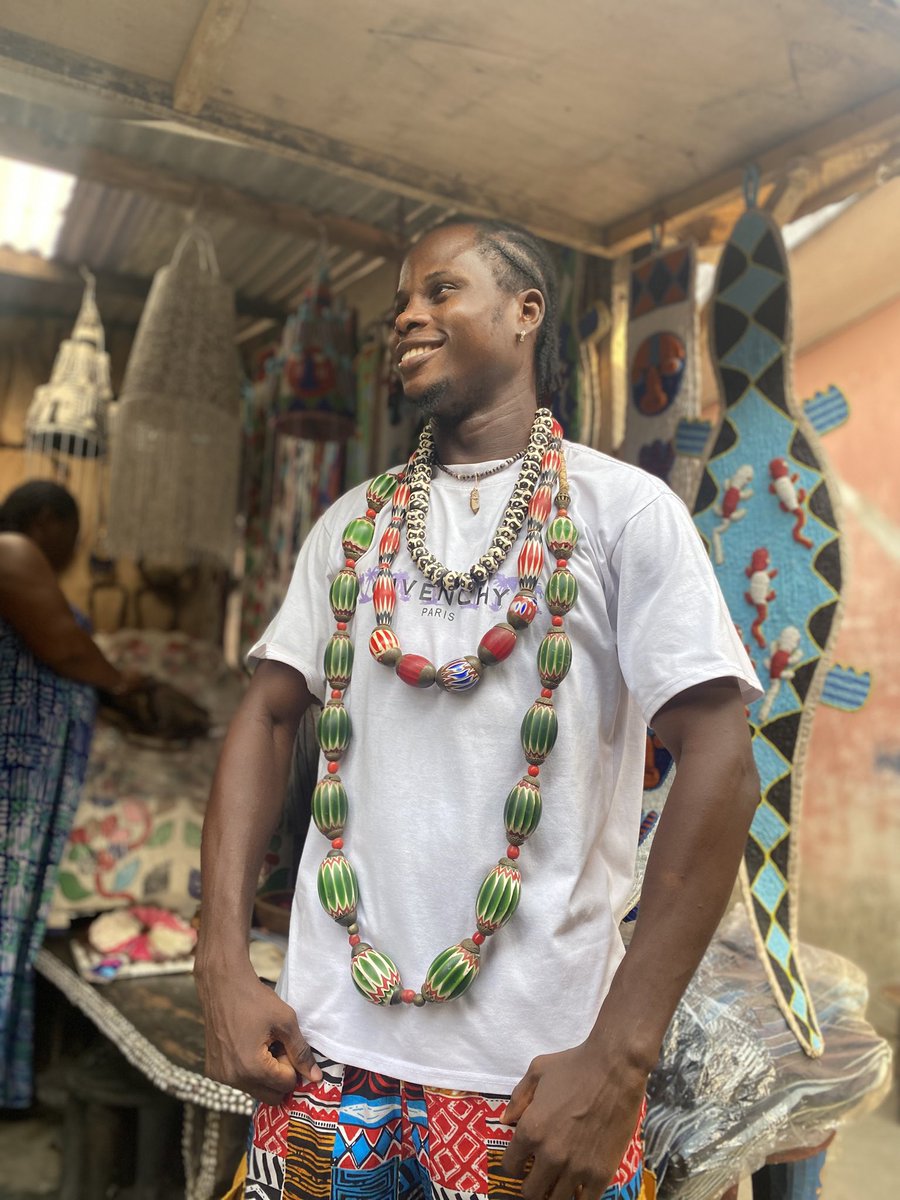 brainz_world's tweet photo. Wearing history, culture, and craftsmanship right on my chest. 🗿✨
This powerful African art piece isn’t just jewelry — it’s a story of heritage, identity, and tradition. Every bead, every carving speaks of the beauty and strength of African creativity.

Art you don’t just see https://t.co/dy04oYc8vU