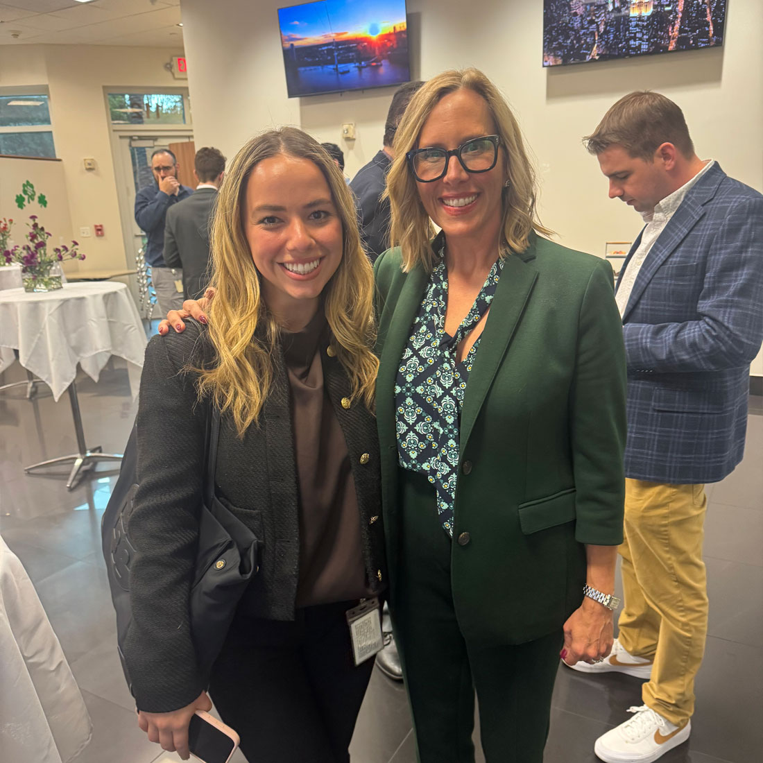 keepawolfson's tweet photo. 🙏⚖️ A heartfelt thank you to firms Cole, Scott &amp; Kissane; Kubicki Draper; Wicker Smith; and Falk Waas for hosting last night's fundraiser in support of Judge Andrea Wolfson's campaign. Read more: https://t.co/5nTuyKIucr https://t.co/W8g26ZGaMc