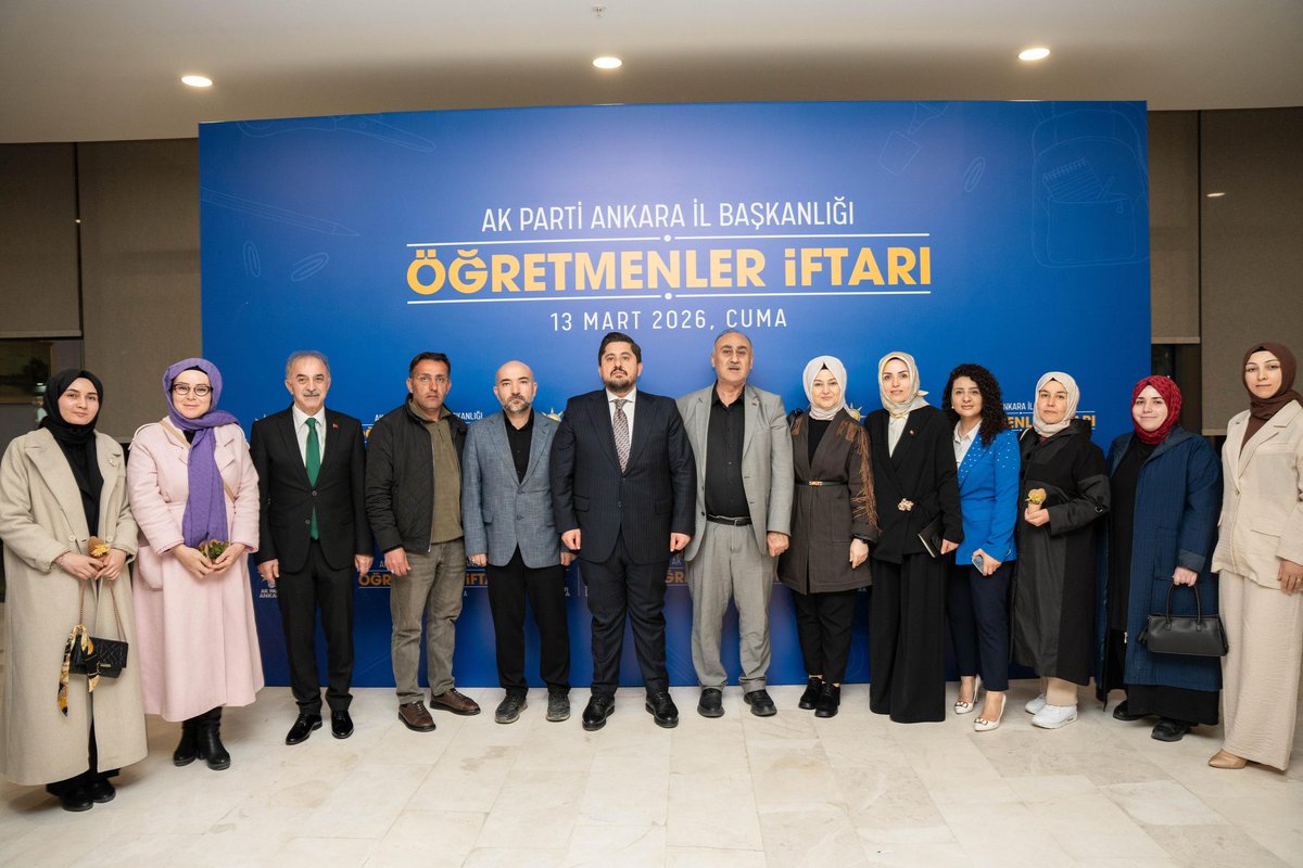 Korkutataserkan's tweet photo. Geleceğin mimarı öğretmenlerimizle aynı sofrada, aynı duada…
Ramazan’ın bereketini paylaştığımız öğretmenler iftarında bir araya geldik.
Eğitime emek veren tüm öğretmenlerimize gönülden teşekkürler. 🌙

@drbetulsayan 
@hakanhanozcan https://t.co/1HHRgi7vqY