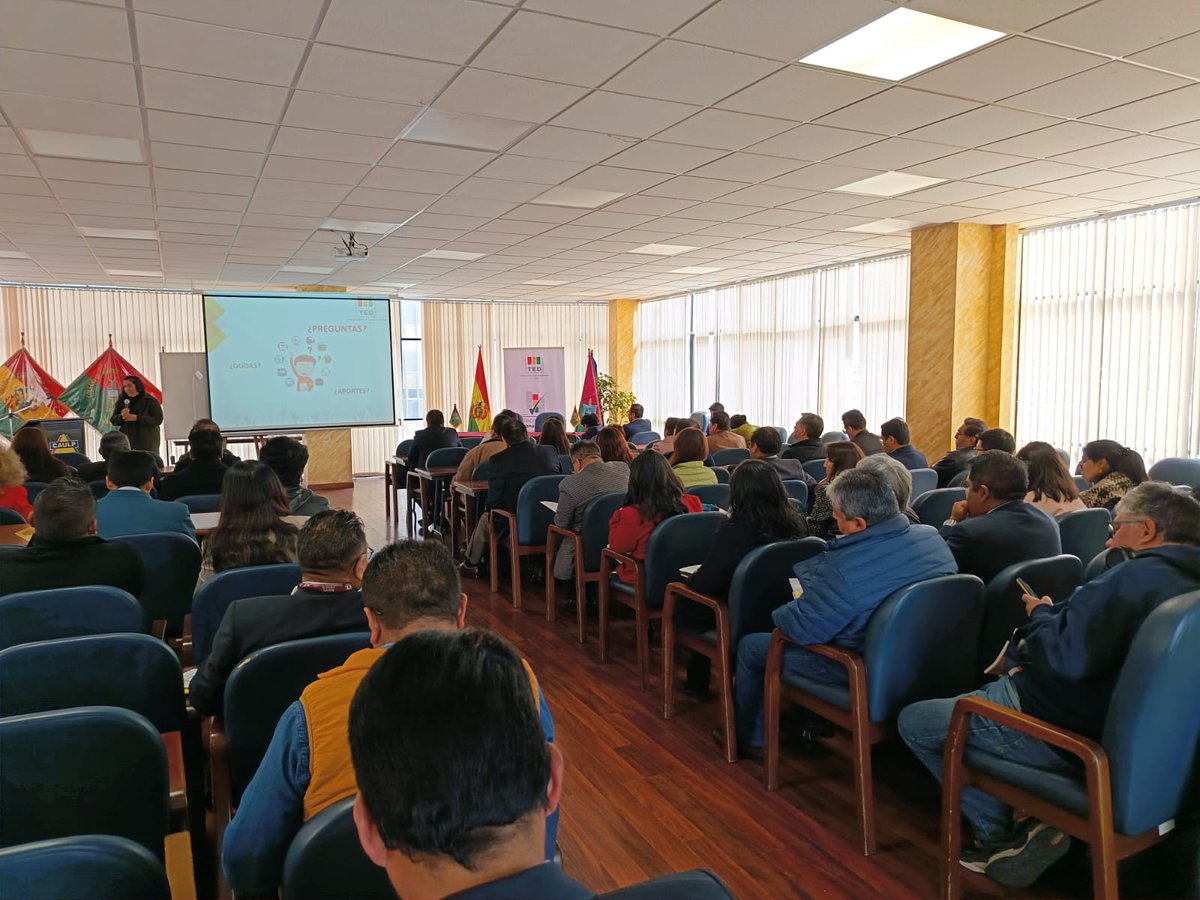 tedla_paz's tweet photo. La mañana de este viernes 13 de marzo, el #TEDLaPaz desarrolló la capacitación a jueces electorales en el marco de las #EleccionesSubnacionales2026
El evento se llevó a cabo en el Colegio de Auditores.
#DemocraciaIntercultural
#EleccionesBolivia https://t.co/2NYbWd618x