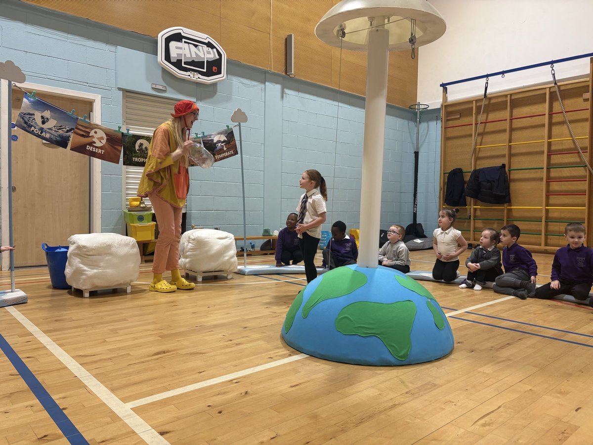 Miss Sinclair P1a tweet media