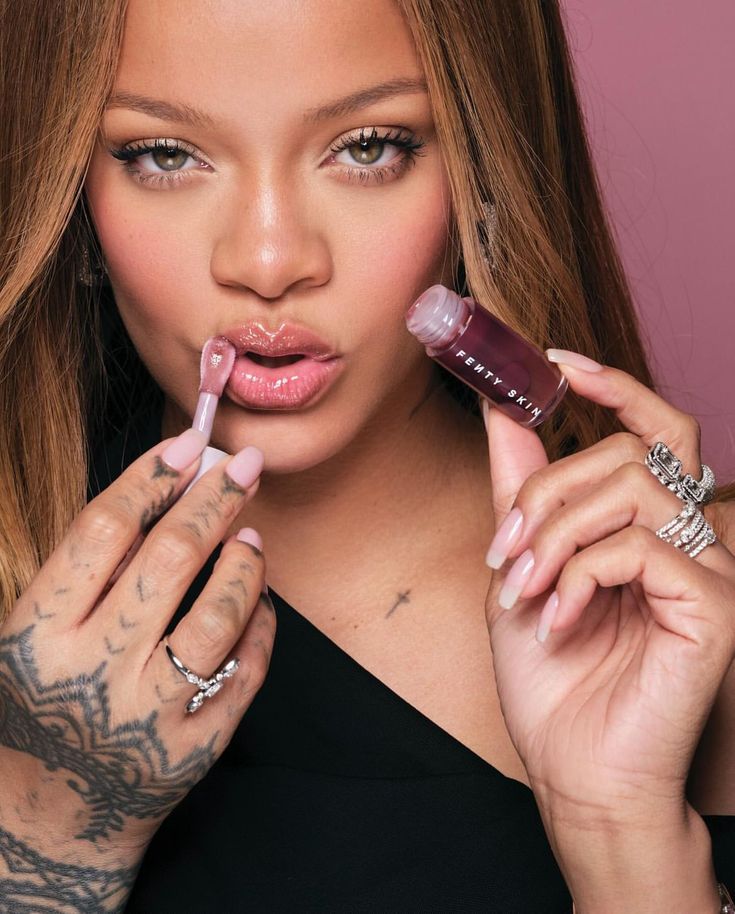 Rihanna Navy Brasil tweet media