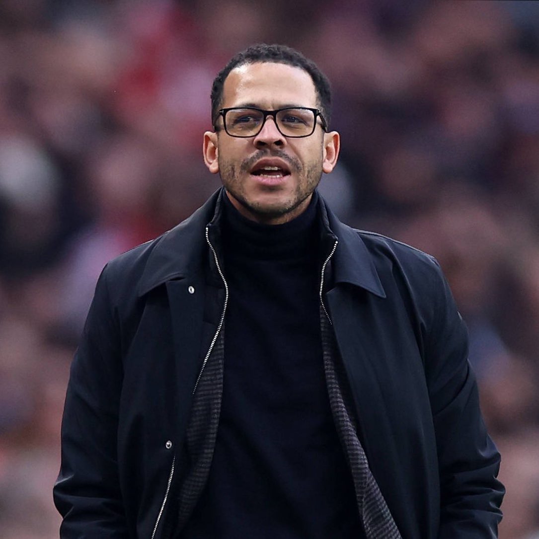 OmereGodfrey12's tweet image. 🚨🇦🇷 Liam Rosenior: “We work hand in hand with Enzo Fernández. I watched back what happened with Filip Jorgensen…

…that is a player with passion who wants to win. Enzo loves Filip and wants the best for him. In the moment, he was frustrated. It's no more than that”.