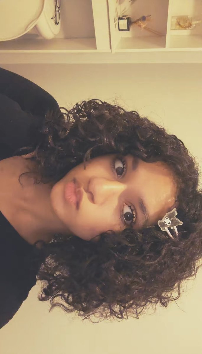 mysanhwalife's tweet image. my first #EvolSelcaDay … #process of fixing my curls ok