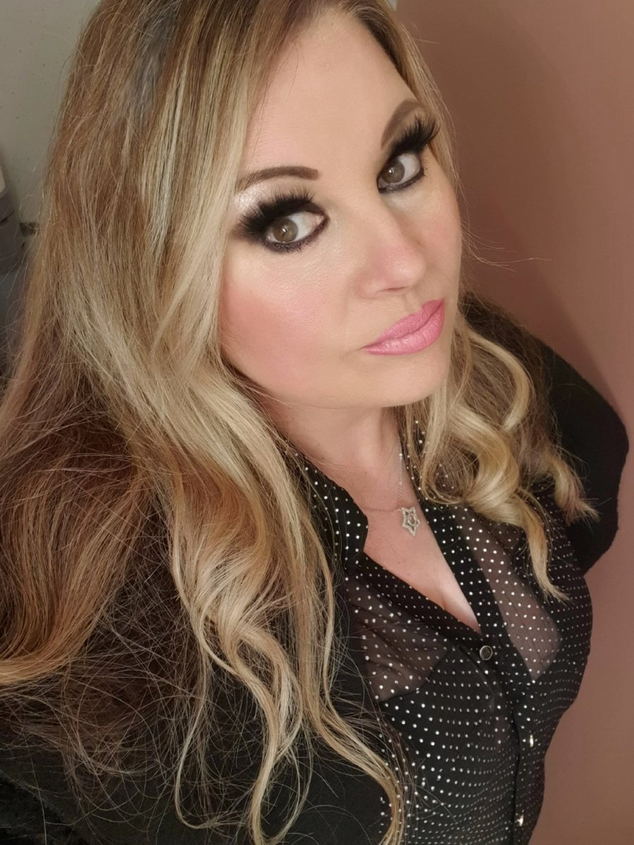 Siobhean 🖤 tweet media