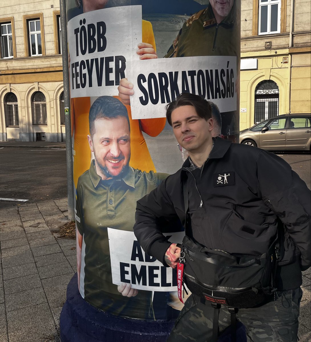 heitspich's tweet photo. Streets are covered with this guy

Looks like he’s gonna win this elections https://t.co/ViePTjwT5U