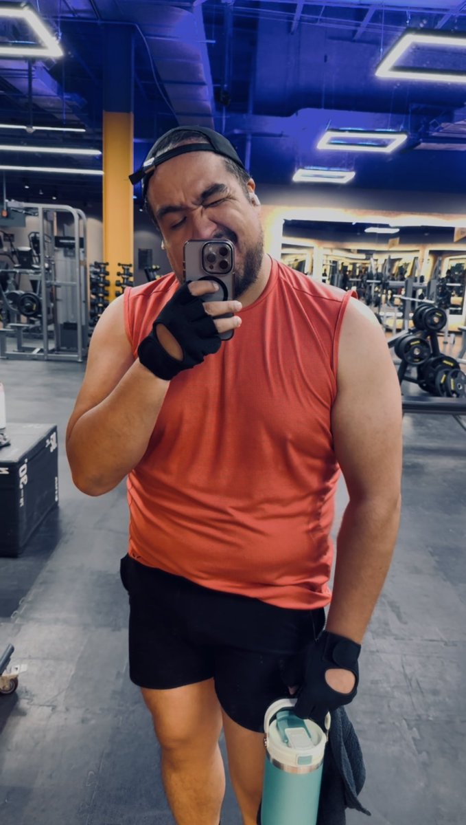 Charrelphie Thropp ~ 💚🏳️‍🌈 tweet media