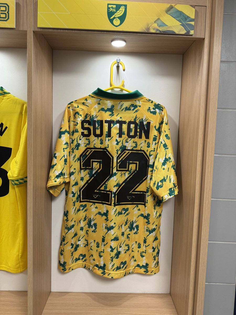 PhilGray12's tweet photo. @NN10Canary @NorwichCityFC So did you get one? https://t.co/Tl6RshwKup