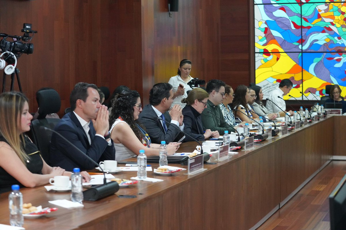 SergioSalomonC's tweet photo. Este viernes celebramos la Primera Sesión Ordinaria 2026 del @CC_INM , un espacio de participación que fortalece el diálogo entre autoridad y sociedad para avanzar hacia una política migratoria más sólida y efectiva.

En el INM estamos convencidos de que la #MovilidadHumana debe atenderse con orden, legalidad y pleno respeto a la dignidad y a los derechos humanos de las personas. Las recomendaciones, análisis y propuestas de este Consejo Ciudadano son fundamentales para enriquecer nuestro trabajo y construir políticas públicas más cercanas a la realidad que vive la población migrante.