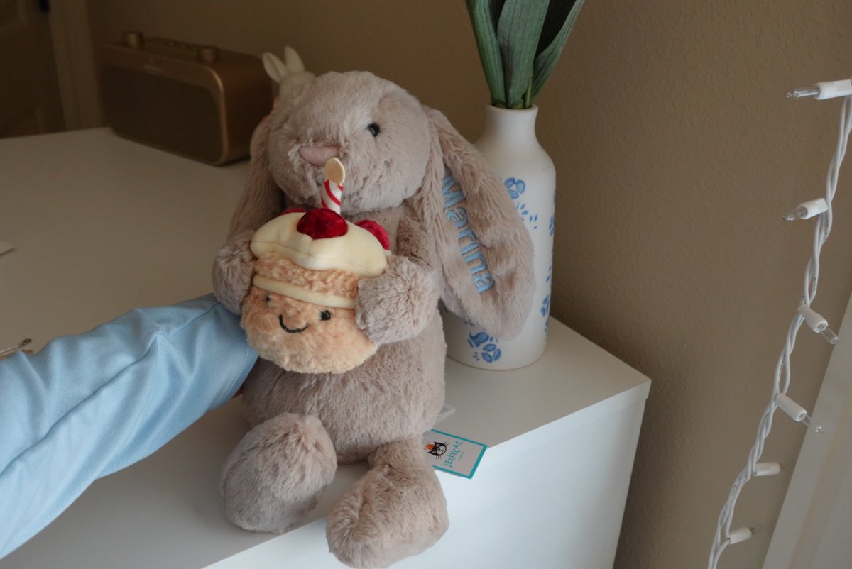 aquamarina tweet media