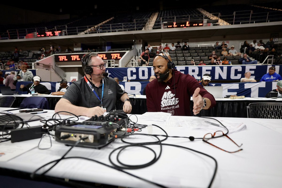 Corey Riggs 🎙 tweet media