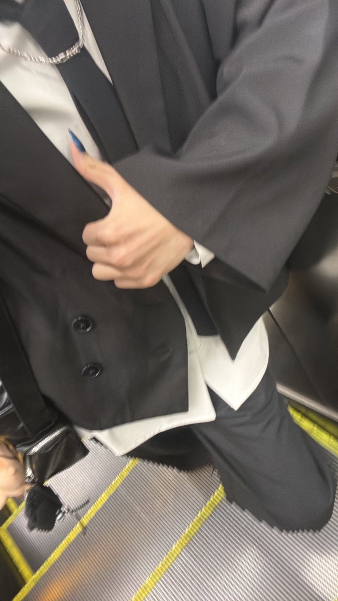 fuu_101a's tweet photo. 始発帰りが一番気持ちいい https://t.co/F103X0ljeg