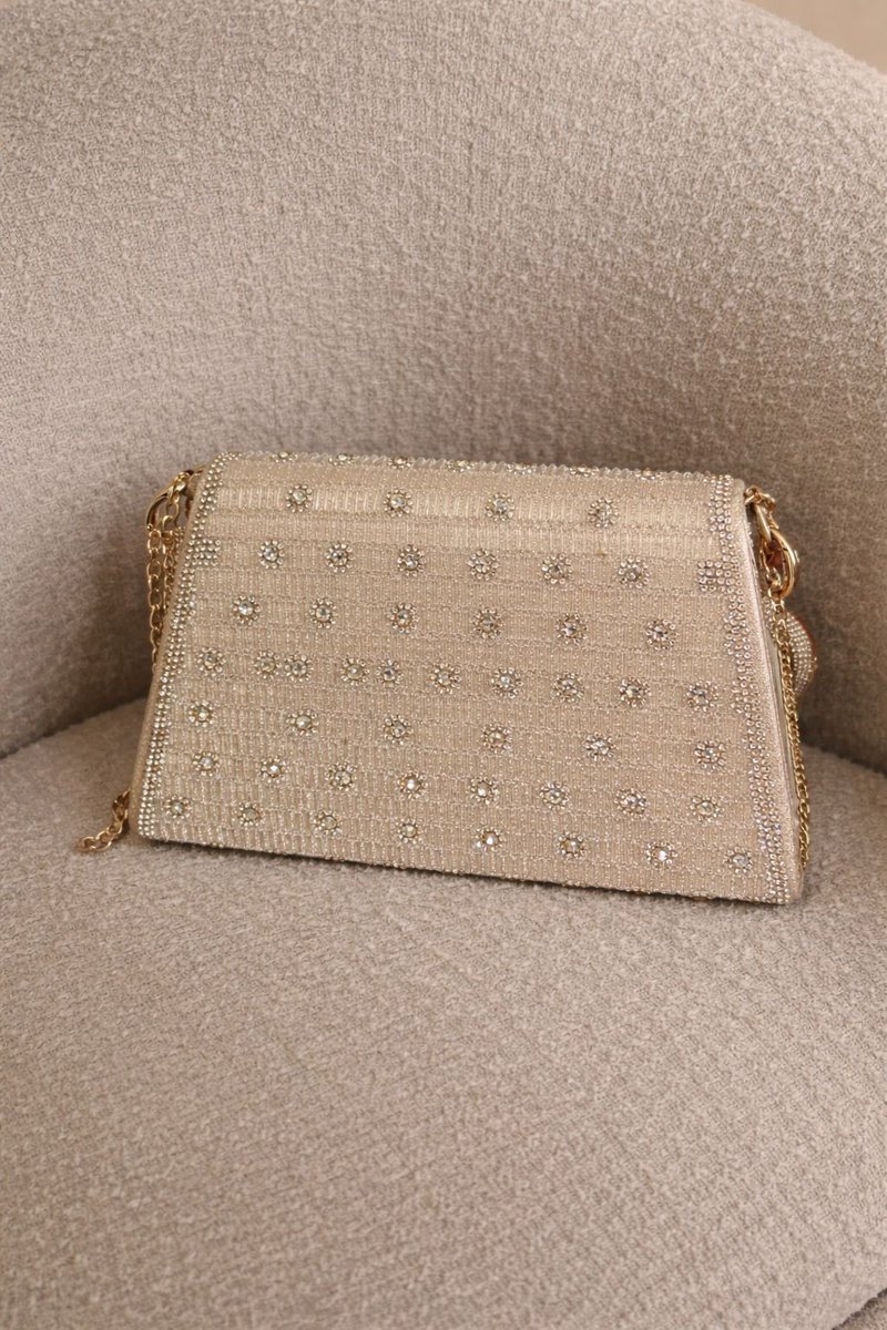 سِهام tweet media