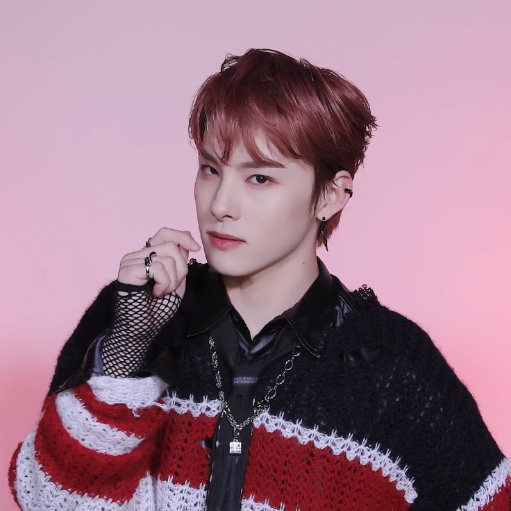 TOP100KPOP's tweet photo. Most Beautiful &amp; Handsome Faces in the World (NOMINEES)

RYUYA SHIMEKAKE (TRAVIS JAPAN)
KAWANISHI TAKUMI (JO1)
SUGA (BTS)
JAY (ENHYPEN)

👉 LAST DAYS TO VOTE!!!
🔗 VOTE: https://t.co/US4rhLhqJJ https://t.co/756DgeHmKY