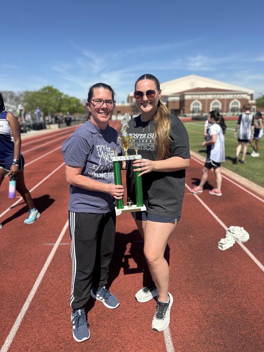 Hannah Sargent tweet media