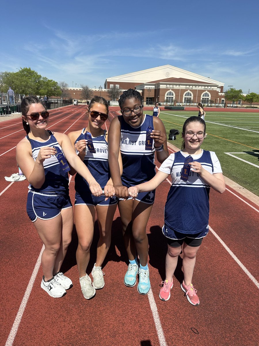 Hannah Sargent tweet media